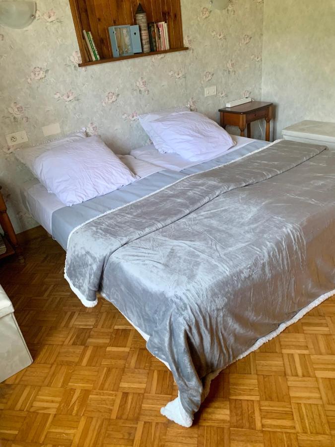 Dormez Dans La Chambre Du Meunier ! Germolles-sur-Grosne Eksteriør billede